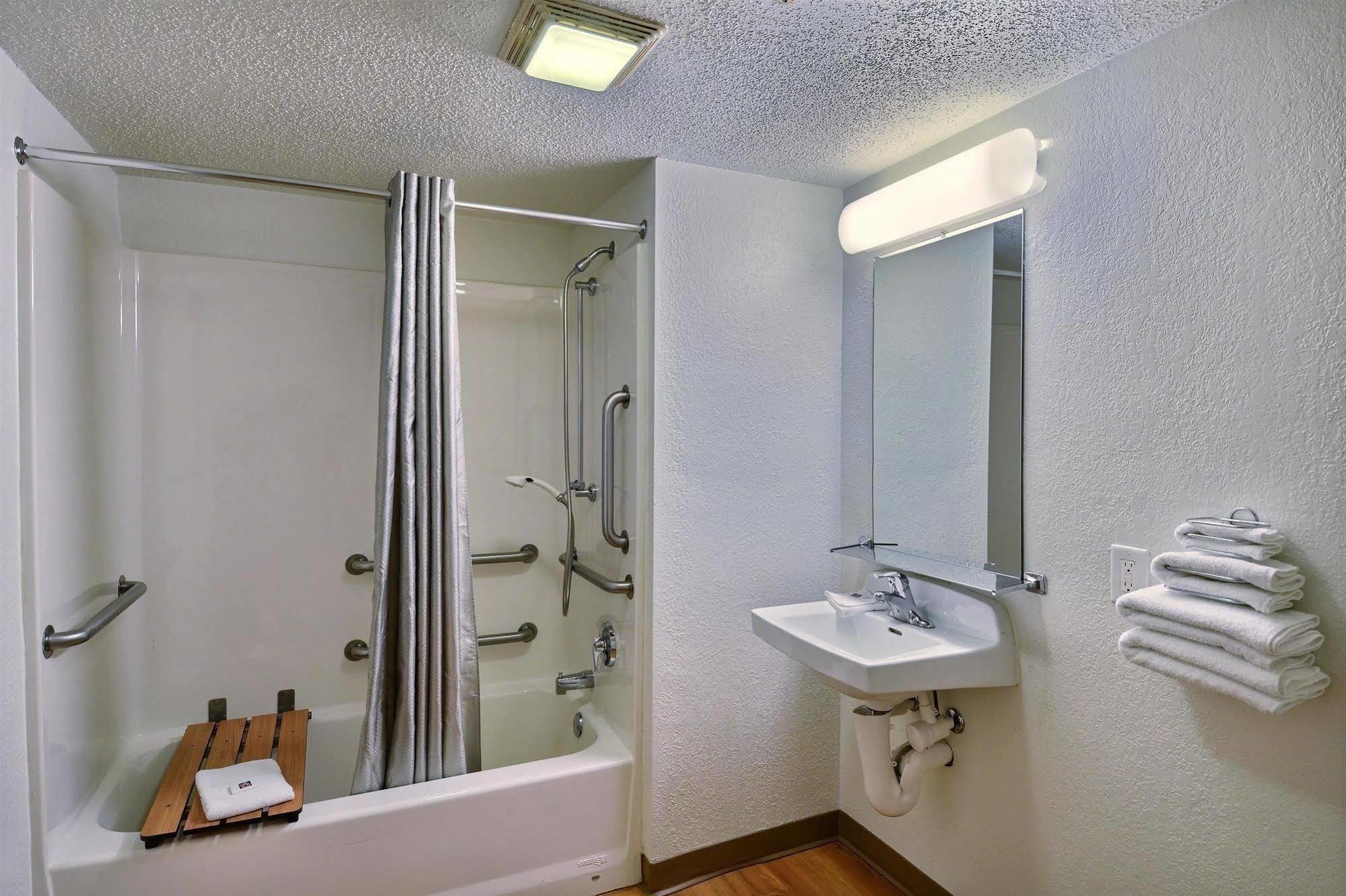 Motel 6-Tewksbury, Ma - Boston エクステリア 写真