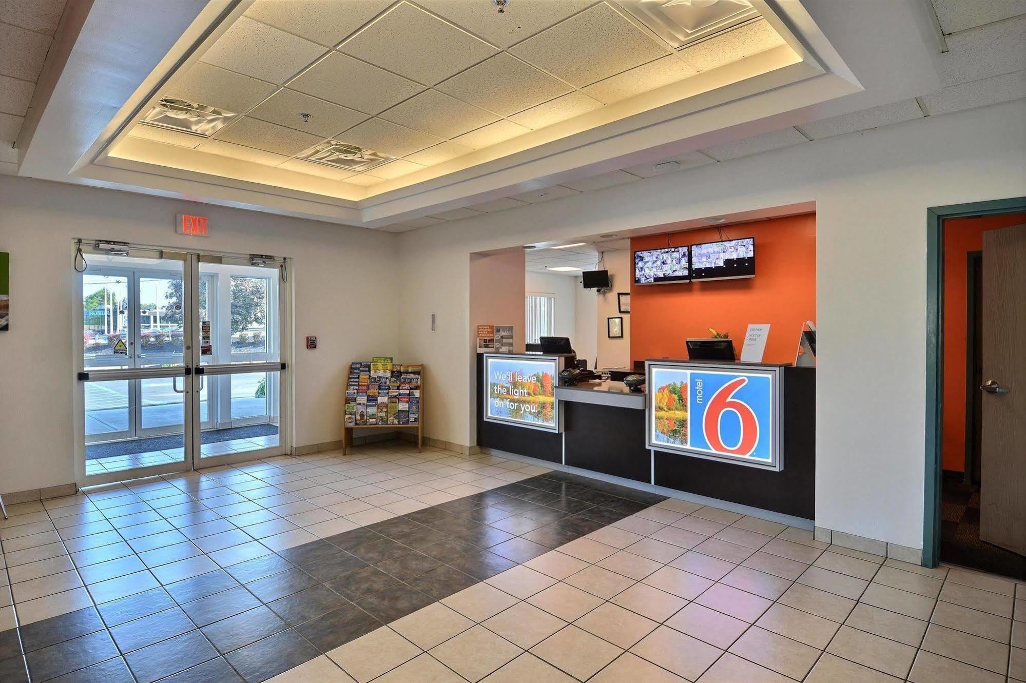 Motel 6-Tewksbury, Ma - Boston エクステリア 写真