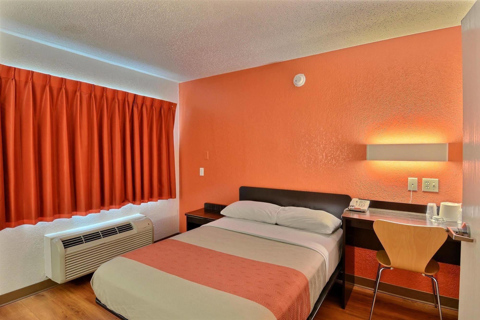 Motel 6-Tewksbury, Ma - Boston エクステリア 写真