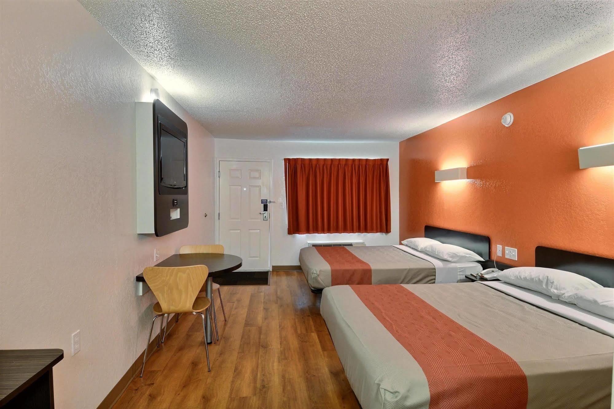 Motel 6-Tewksbury, Ma - Boston エクステリア 写真