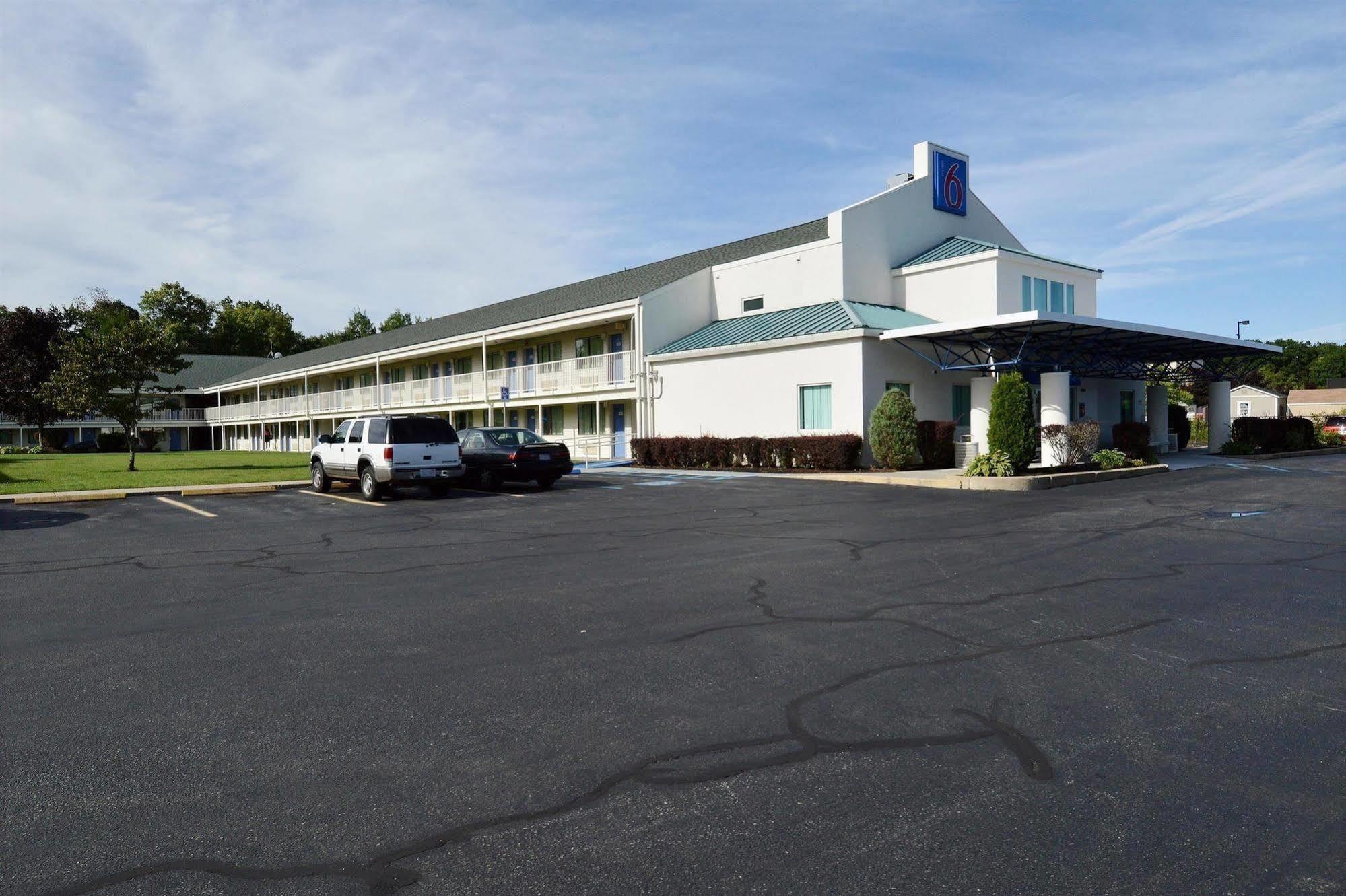 Motel 6-Tewksbury, Ma - Boston エクステリア 写真