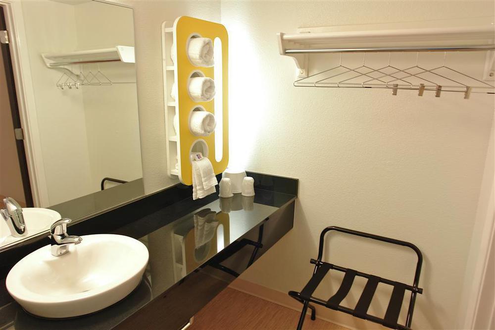 Motel 6-Tewksbury, Ma - Boston 部屋 写真